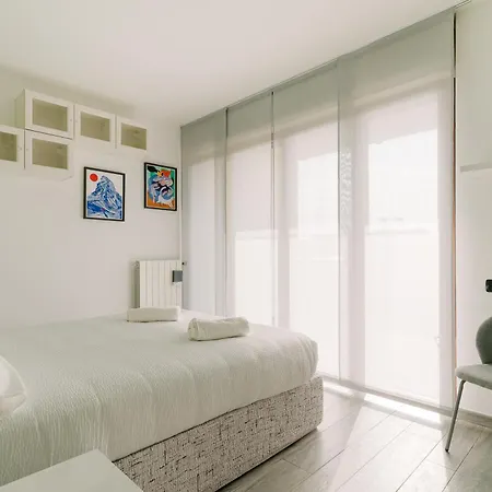 Precotto - G Pirelli - Bilocale Con Ampio Balcone Apartment Milan