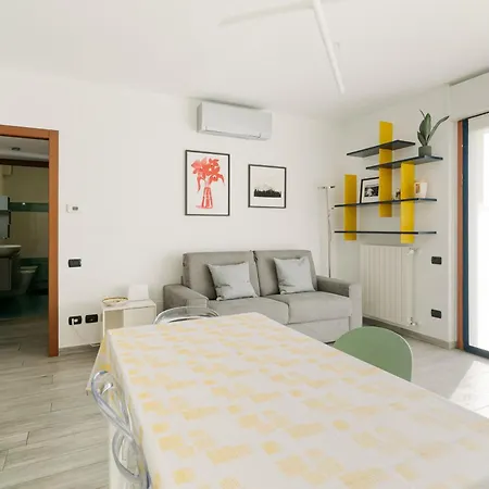 Precotto - G Pirelli - Bilocale Con Ampio Balcone * Milan