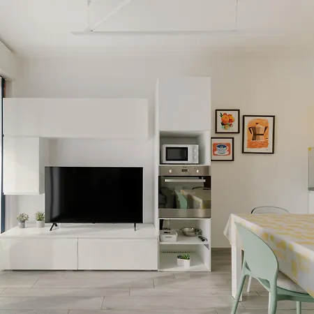 Precotto - G Pirelli - Bilocale Con Ampio Balcone Appartement Milan